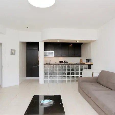 Apartment Nautilus 135- Clever Details *